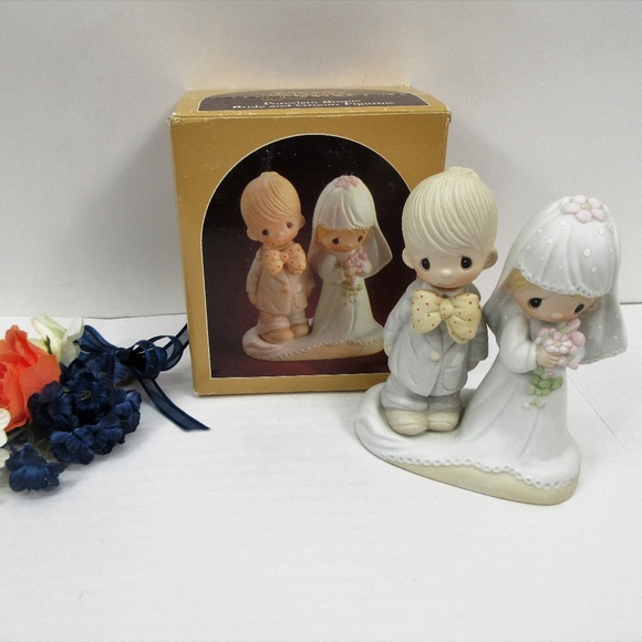 Enesco Accents Precious Moments Bride Groom Figurine Cake Topper